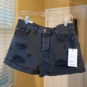 NWT Forever 21 Girlfriend Distressed Denim Shorts